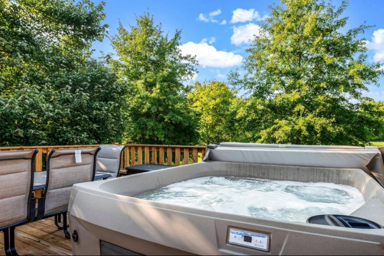 Creekside Cottage*Hot Tub*Entire Home-Pigeon Forge Dış mekan fotoğraf