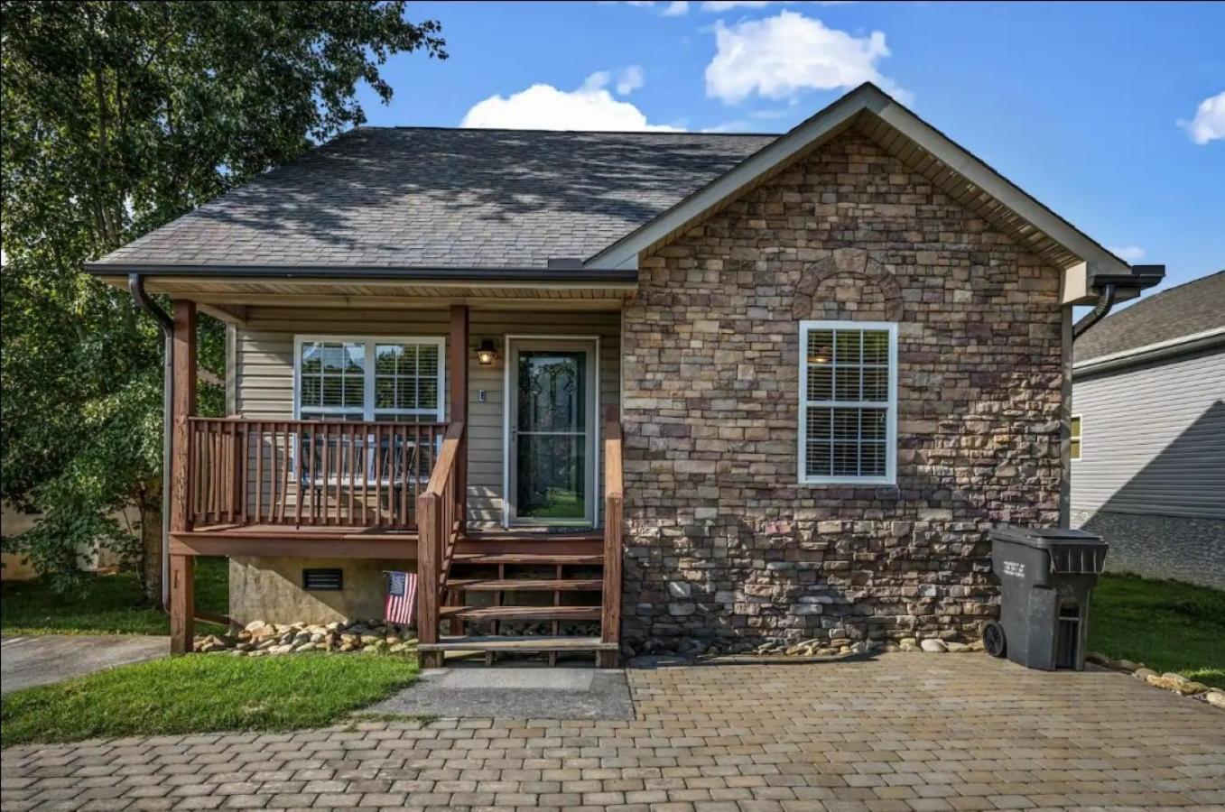 Creekside Cottage*Hot Tub*Entire Home-Pigeon Forge Dış mekan fotoğraf